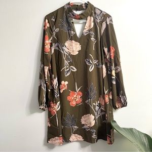 Peach Love California Dark Olive or Hunter Green Long Sleeved Floral Dress Small